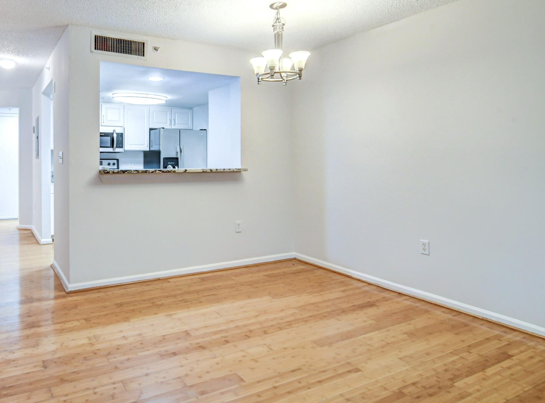 1100 Scotia Drive Unit: 106