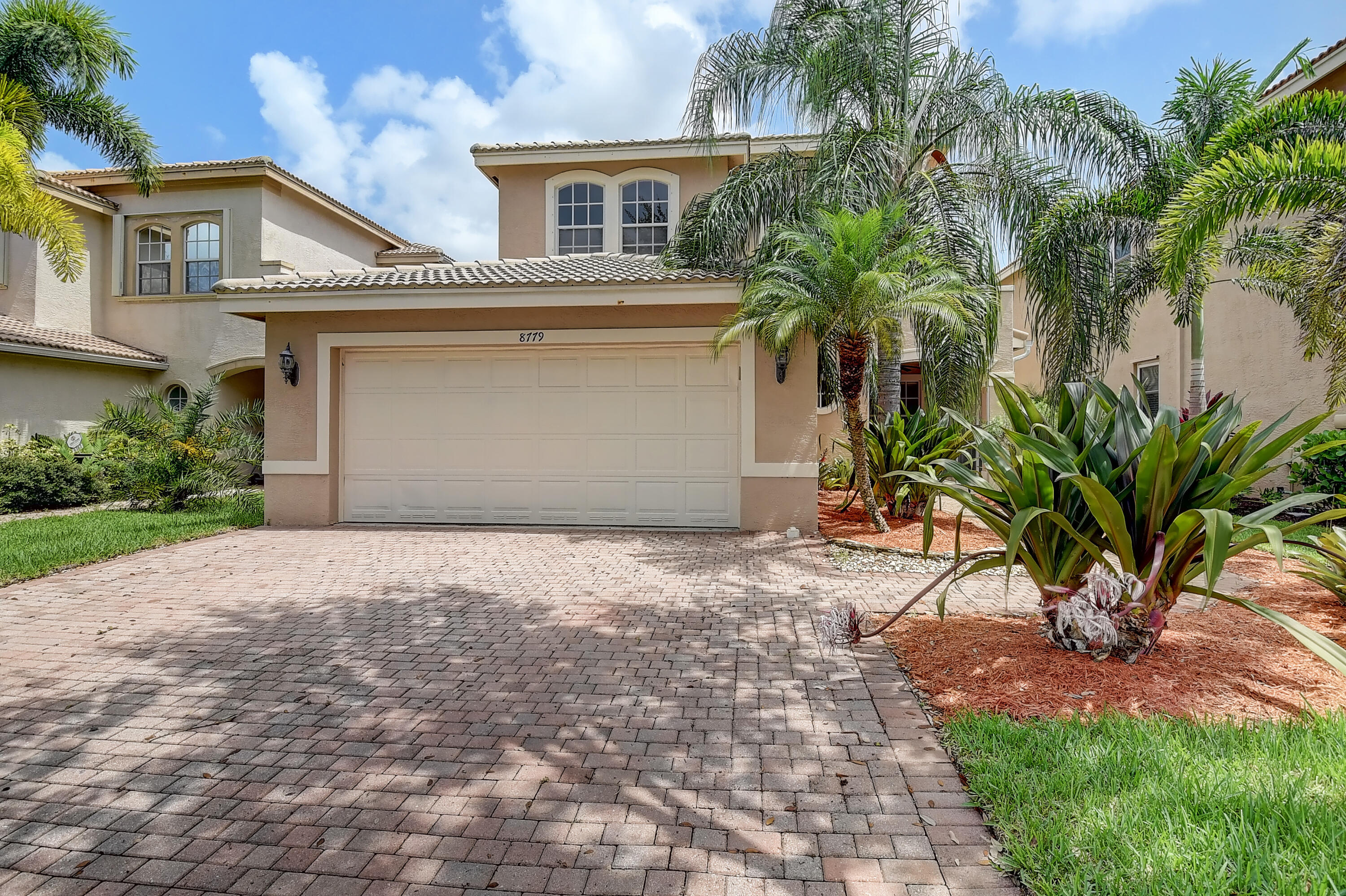 8779 Briarwood Meadow Lane