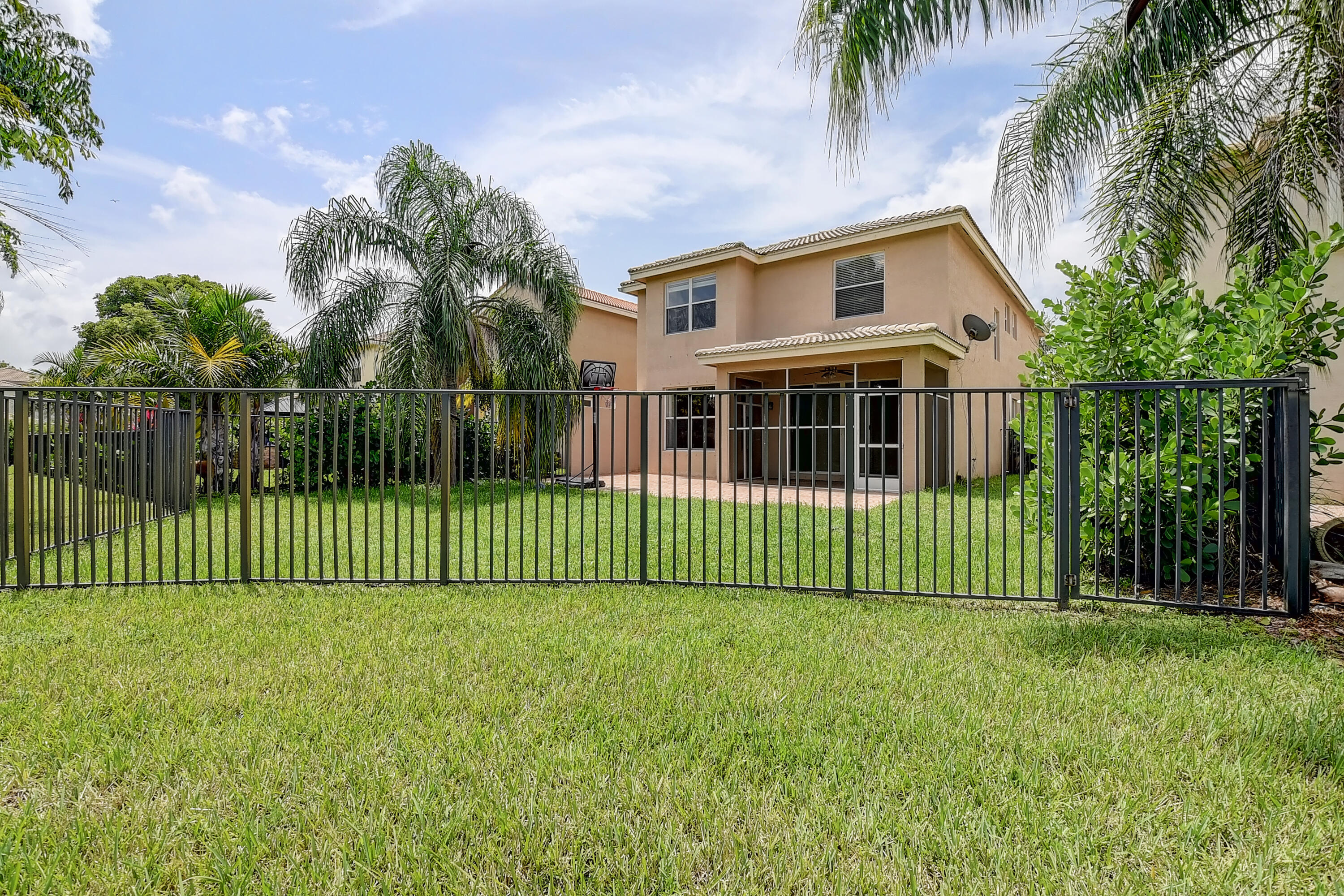 8779 Briarwood Meadow Lane