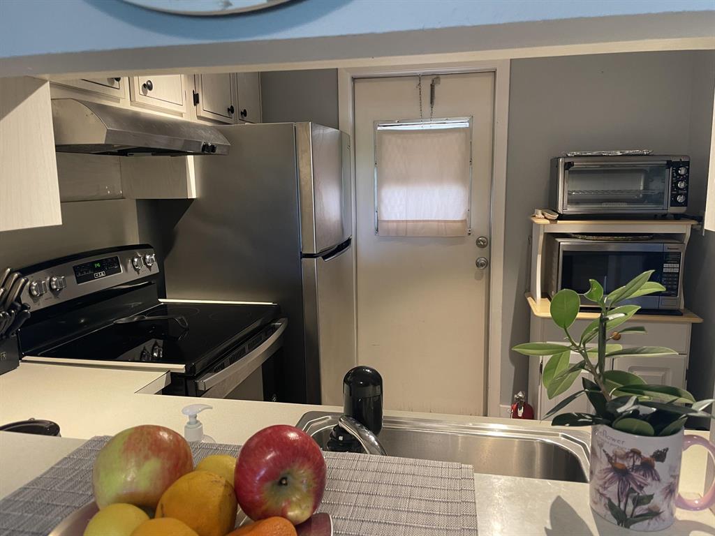 3506 NW 49th Avenue Unit: 612