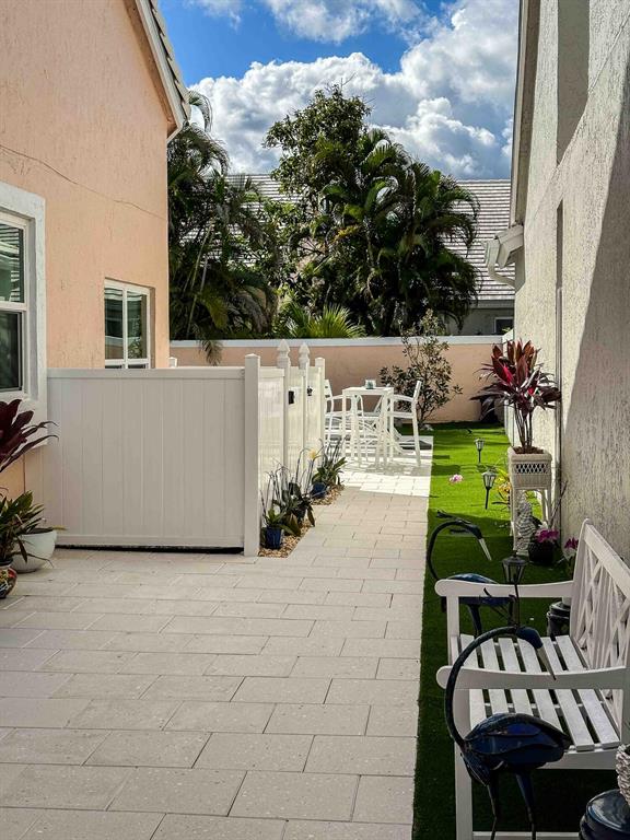 8227 Horseshoe Bay Road