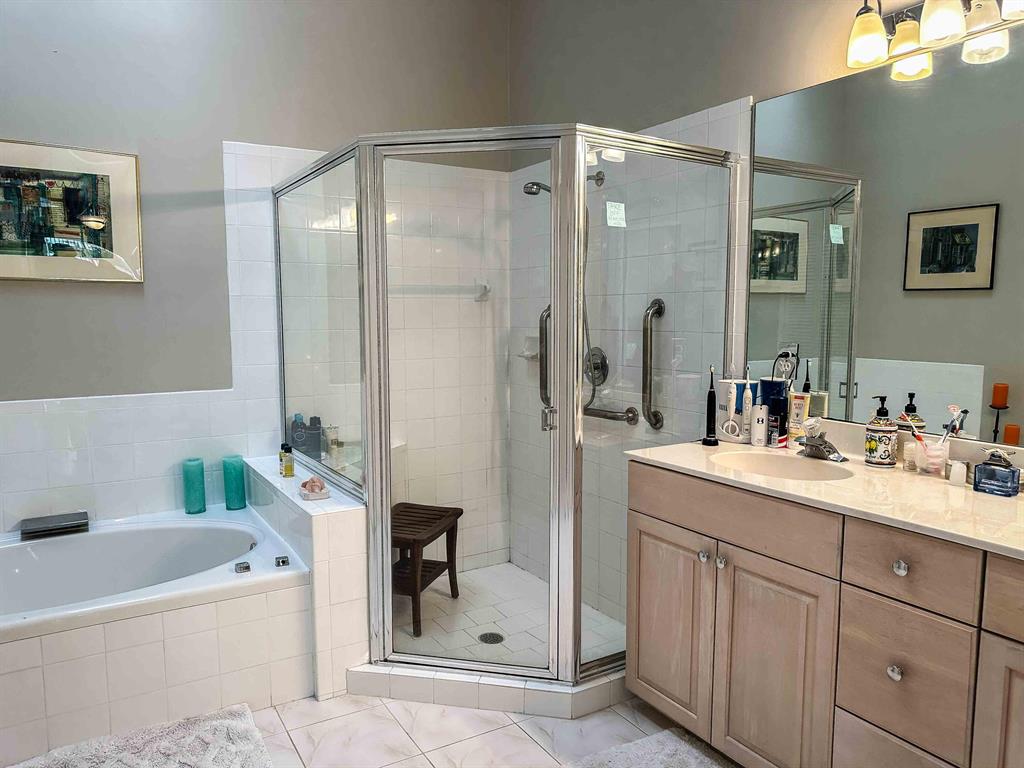 8227 Horseshoe Bay Road