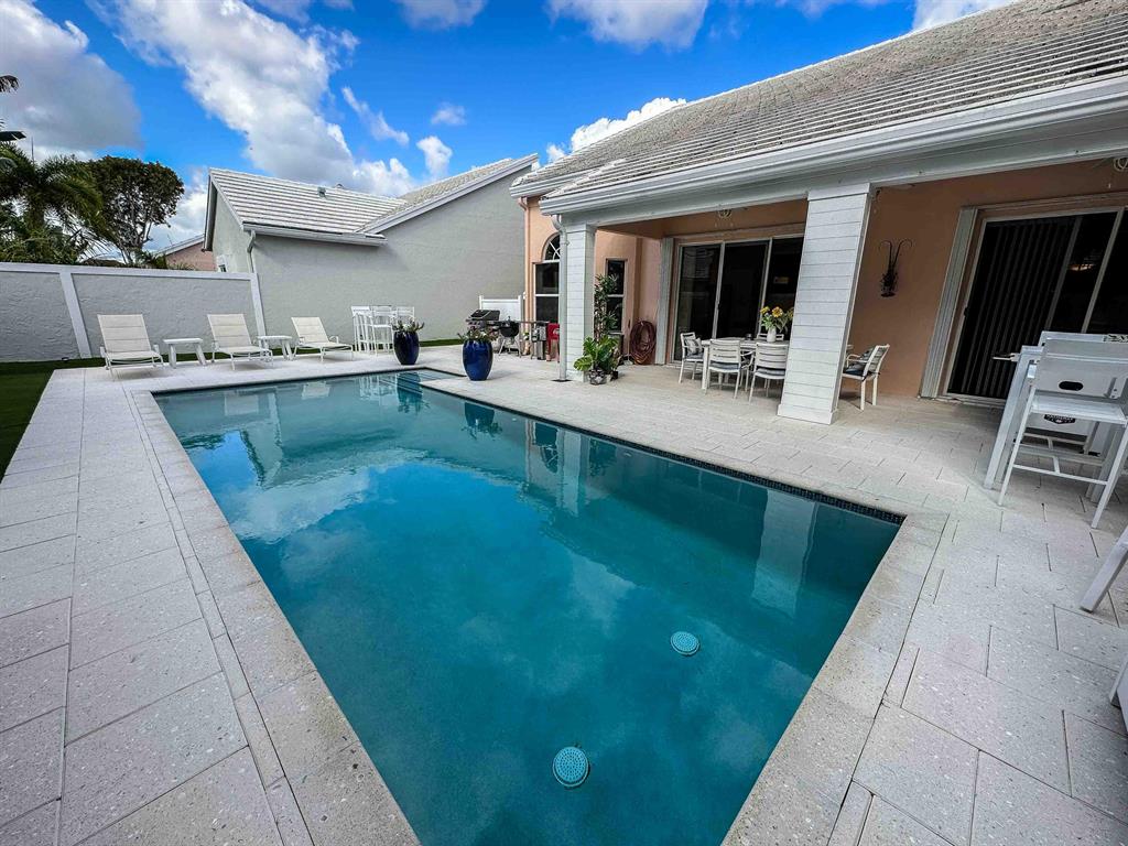 8227 Horseshoe Bay Road
