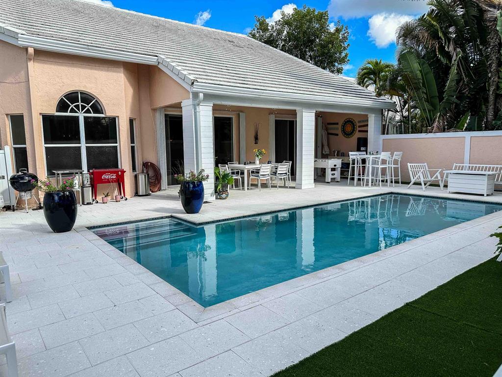8227 Horseshoe Bay Road