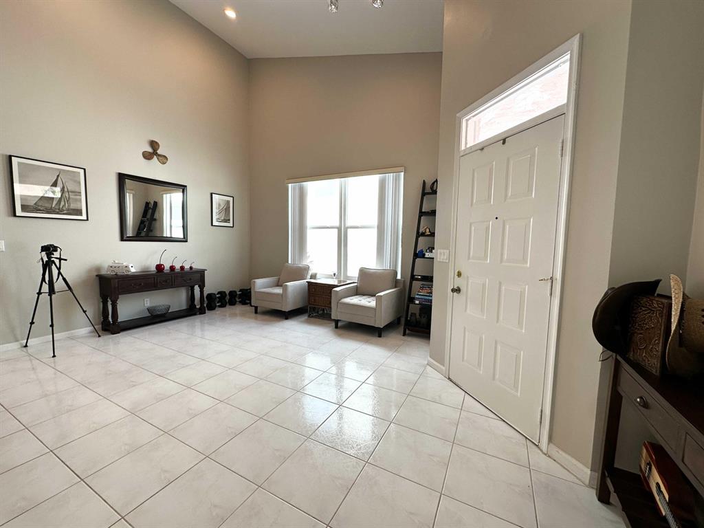 8227 Horseshoe Bay Road