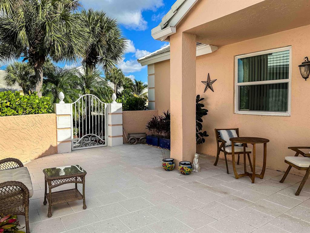 8227 Horseshoe Bay Road