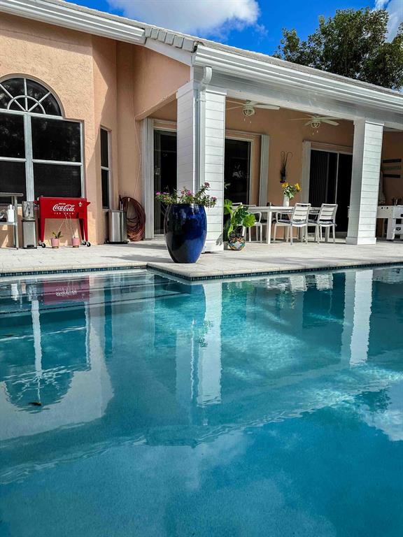 8227 Horseshoe Bay Road