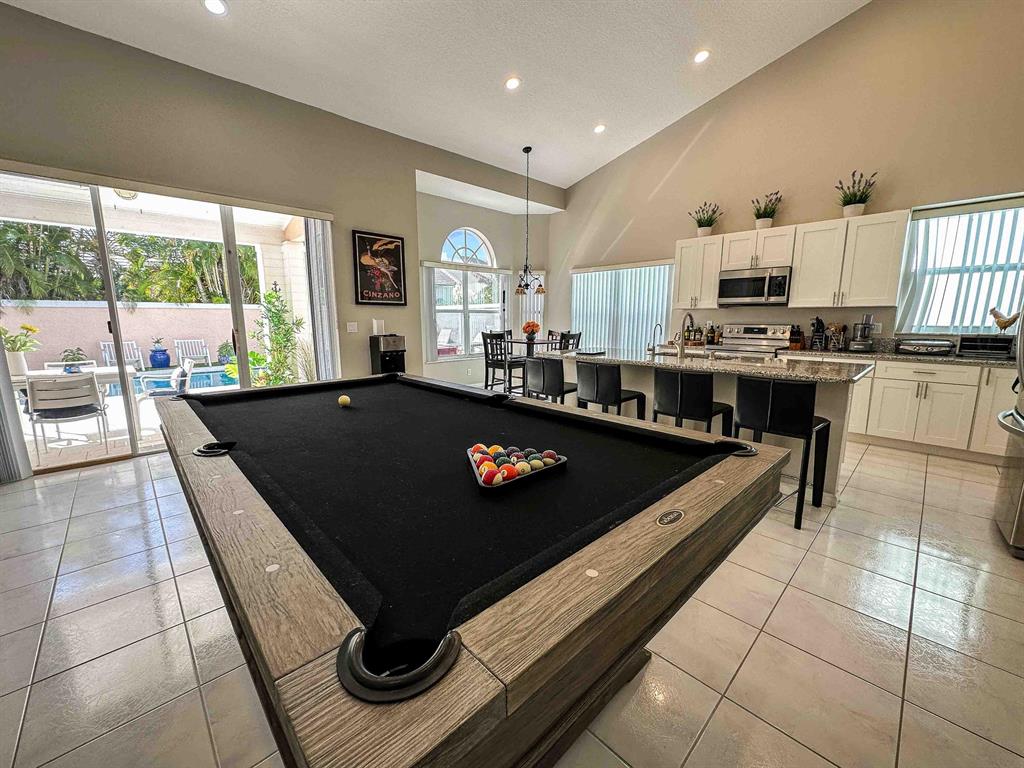 8227 Horseshoe Bay Road