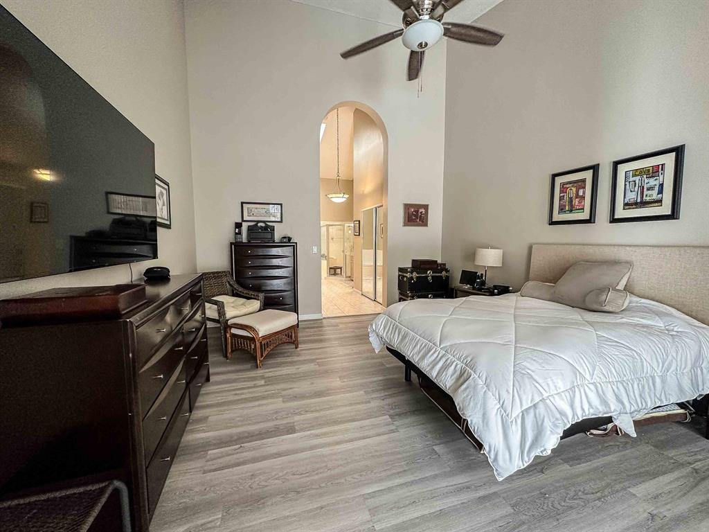 8227 Horseshoe Bay Road