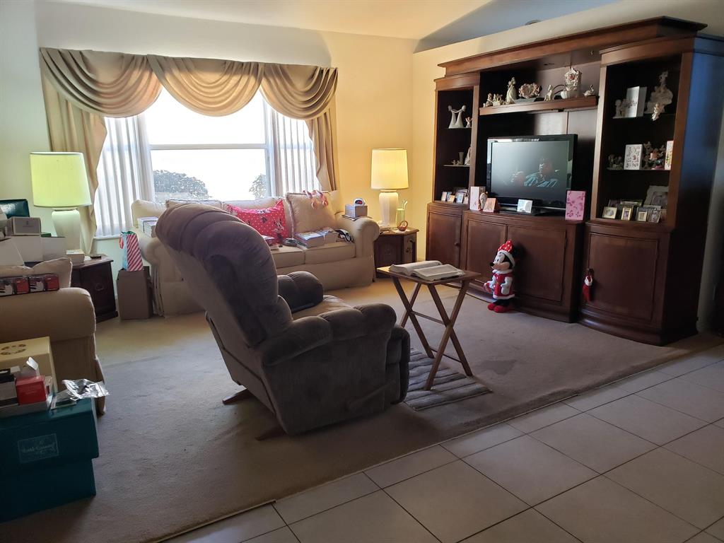 10455 S Utopia Circle