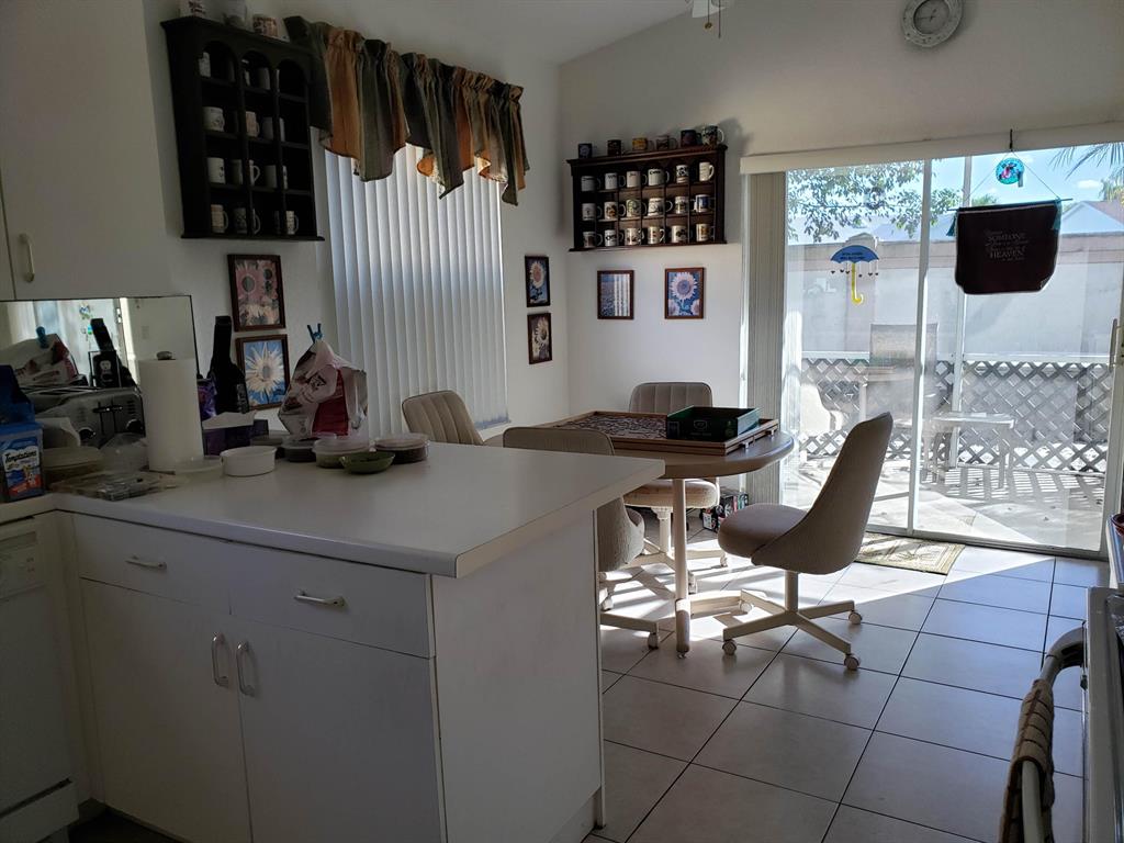 10455 S Utopia Circle