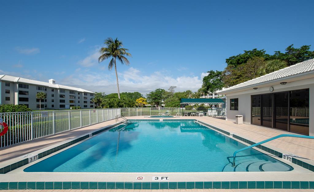 6037 Balboa Circle Unit: 105