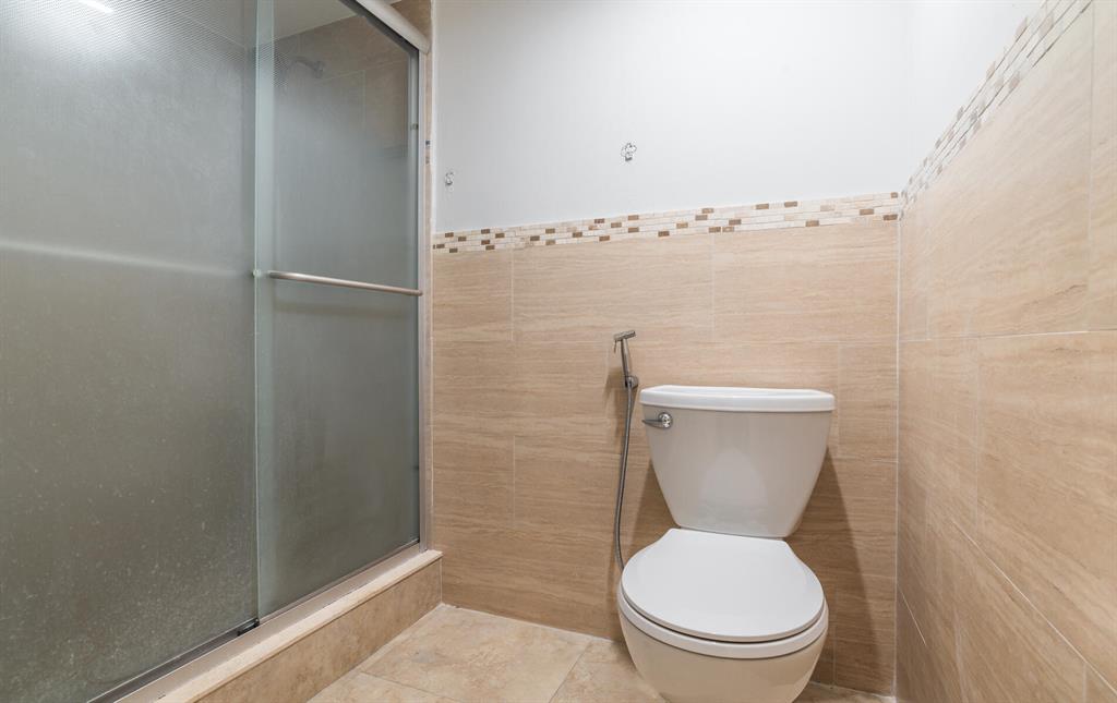 6037 Balboa Circle Unit: 105