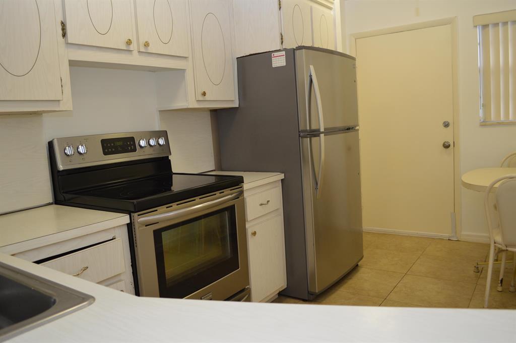 1690 NE 191 Street Unit: 409-1