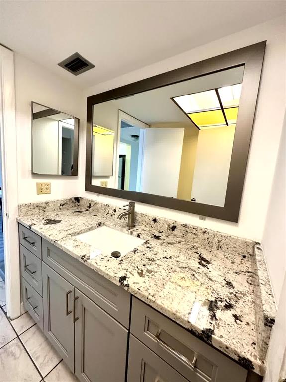 9235 SW 8th Street Unit: 512