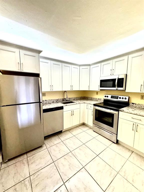 9235 SW 8th Street Unit: 512
