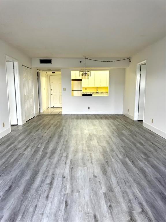9235 SW 8th Street Unit: 512