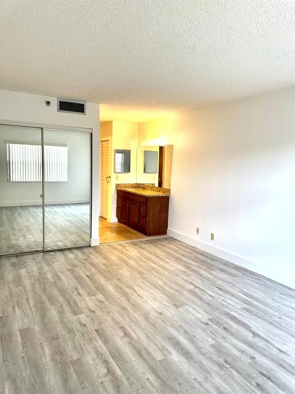 9235 SW 8th Street Unit: 512