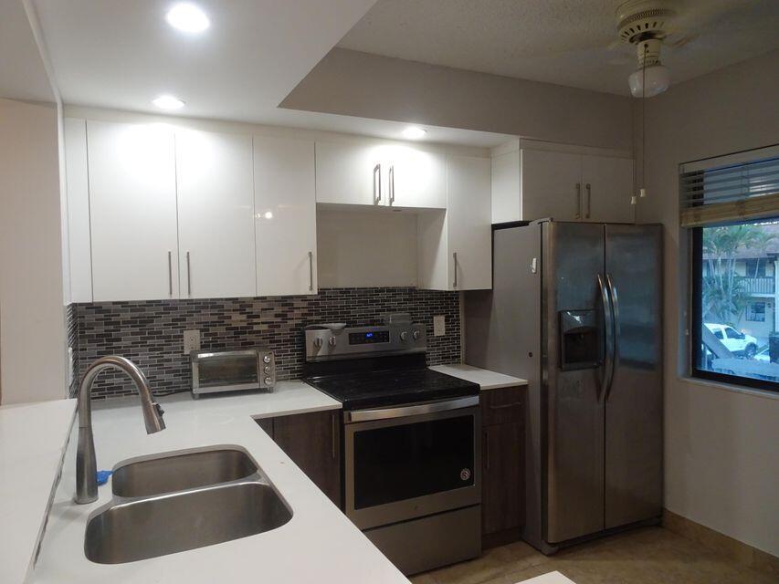 6551 Arleigh Court Unit: 201