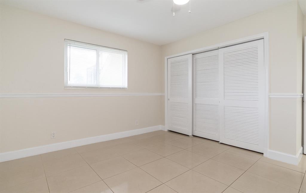 55 SE 14th Street Unit: 114