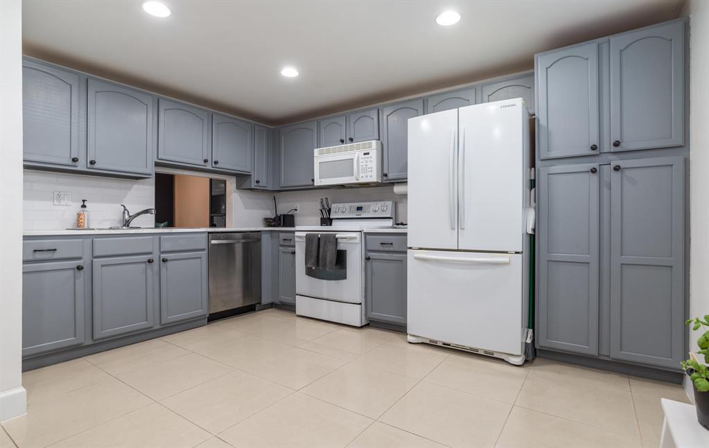 55 SE 14th Street Unit: 114