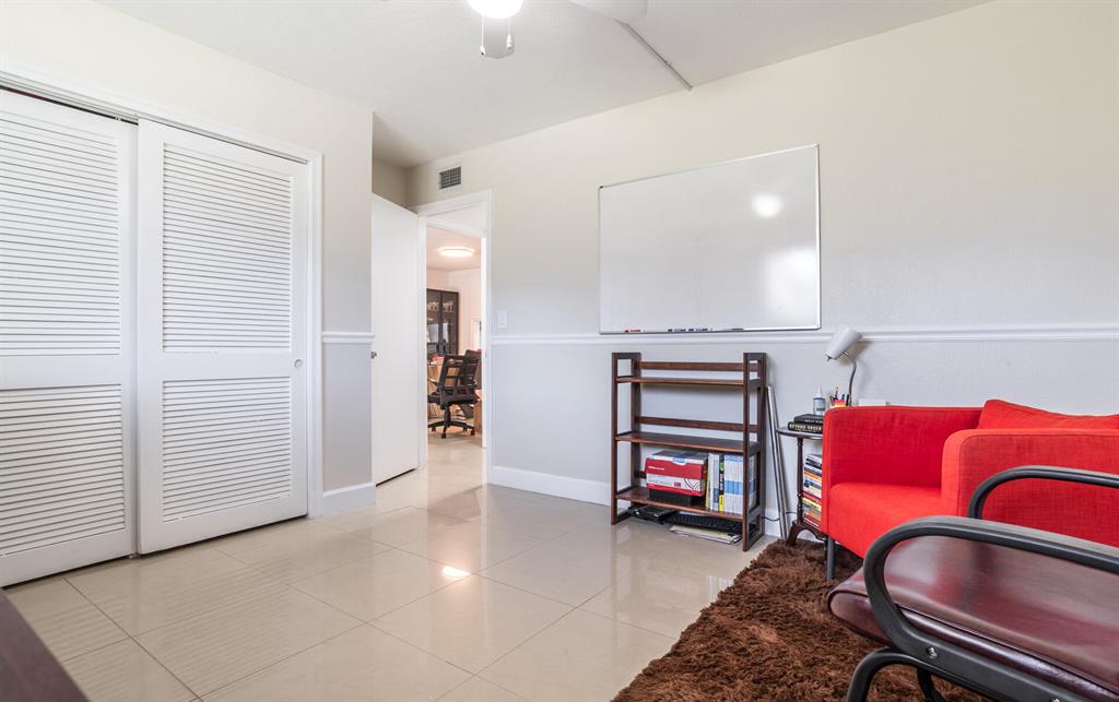 55 SE 14th Street Unit: 114