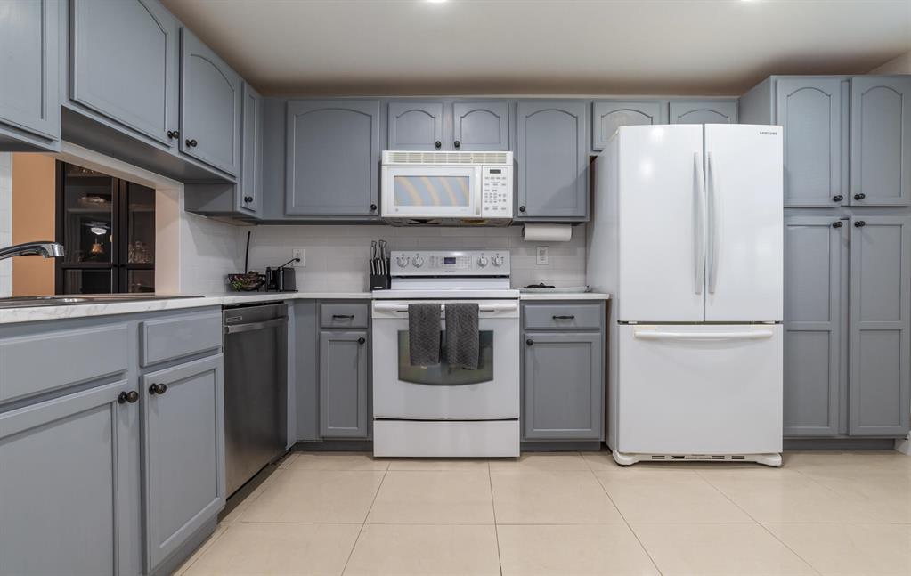 55 SE 14th Street Unit: 114
