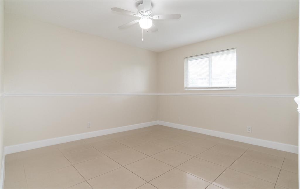 55 SE 14th Street Unit: 114