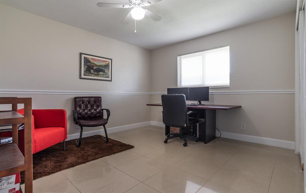 55 SE 14th Street Unit: 114