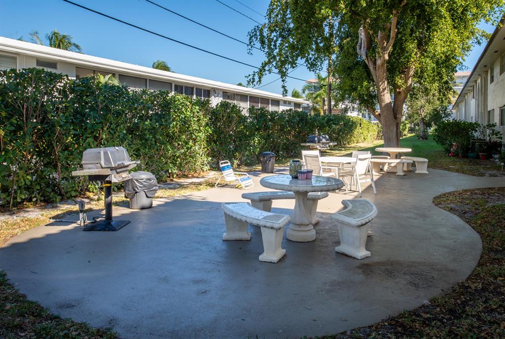 55 SE 14th Street Unit: 114