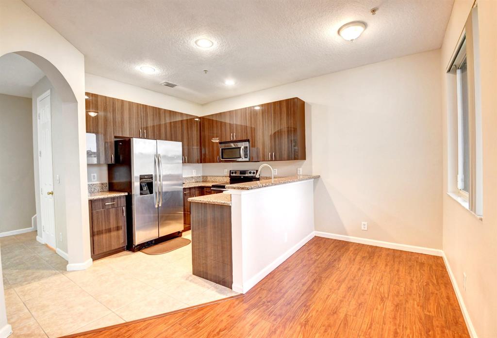 4395 Coventry Pointe Way