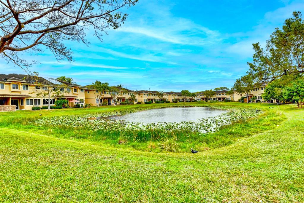 4395 Coventry Pointe Way