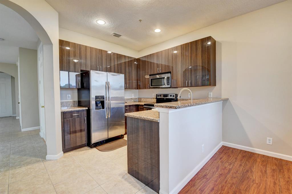 4395 Coventry Pointe Way