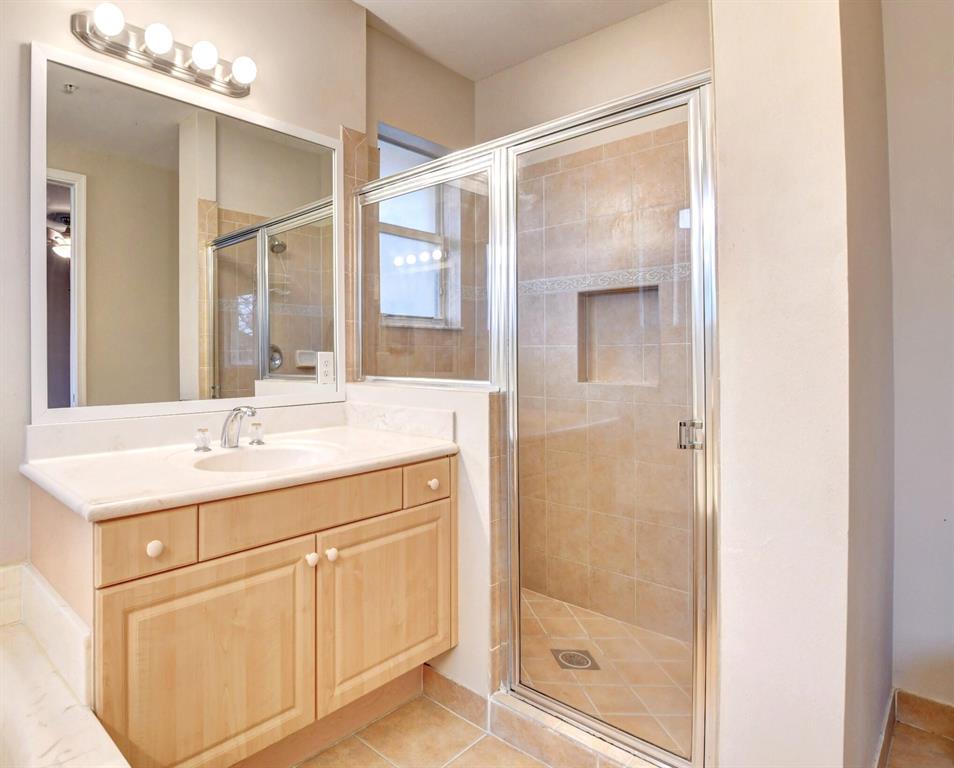 4395 Coventry Pointe Way