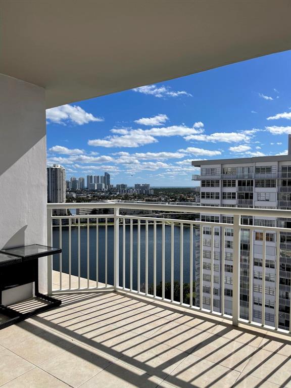 18051 Biscayne Boulevard Unit: 1901