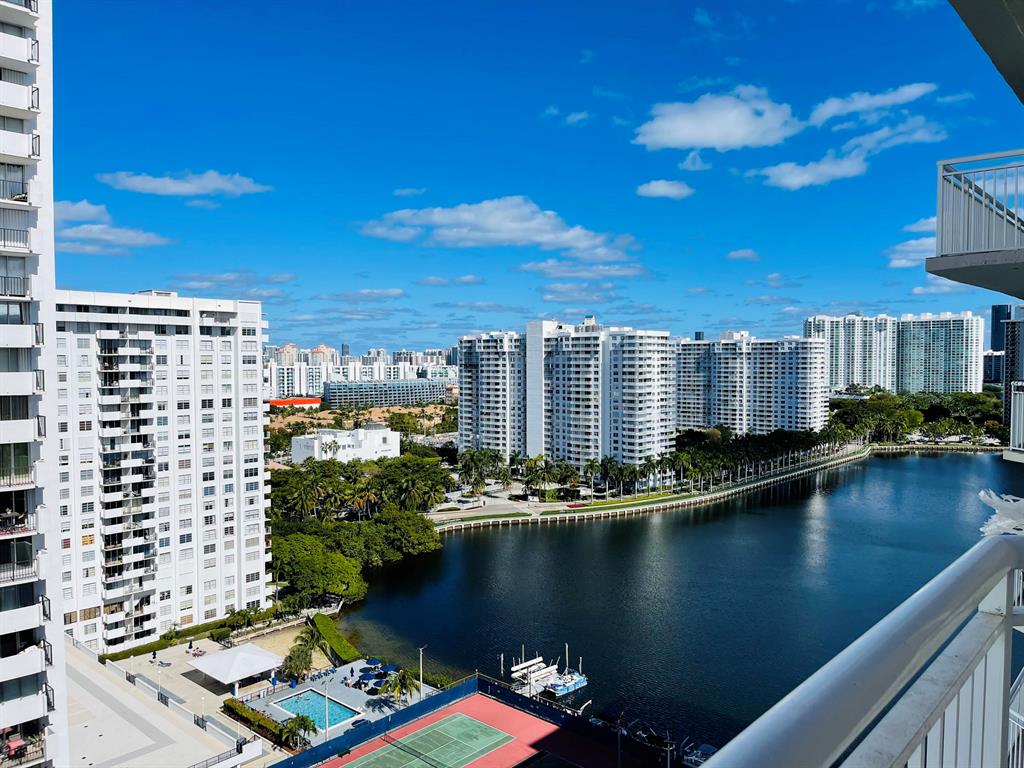 18051 Biscayne Boulevard Unit: 1901