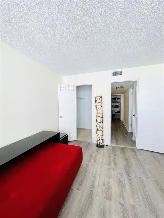 18051 Biscayne Boulevard Unit: 1901