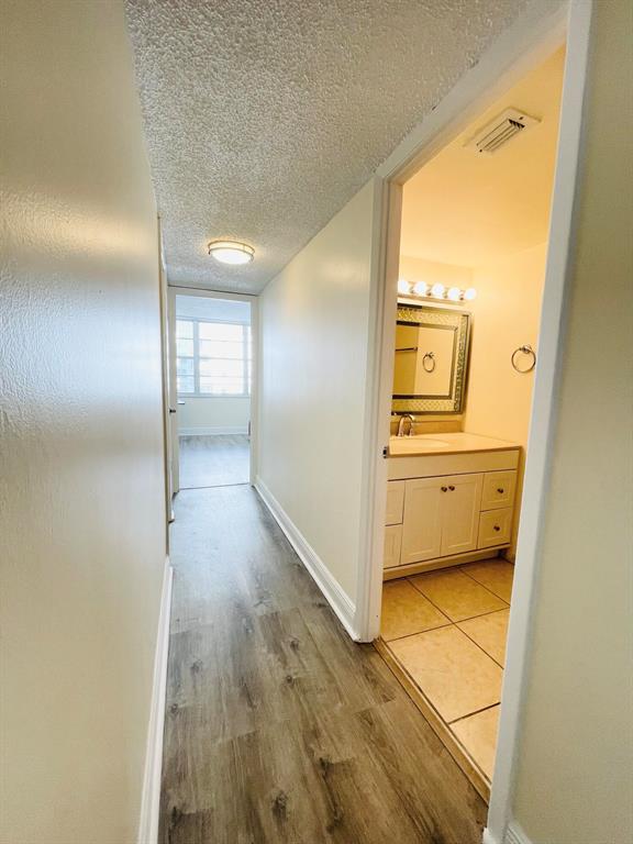 18051 Biscayne Boulevard Unit: 1901