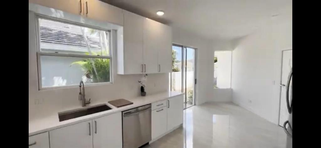 23321 Butterfly Palm Court