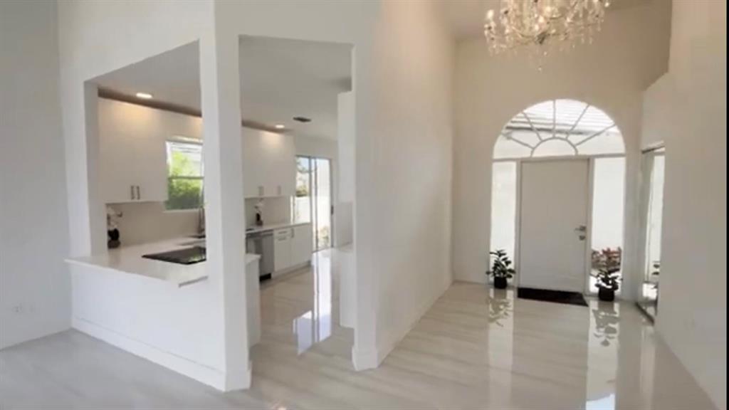 23321 Butterfly Palm Court