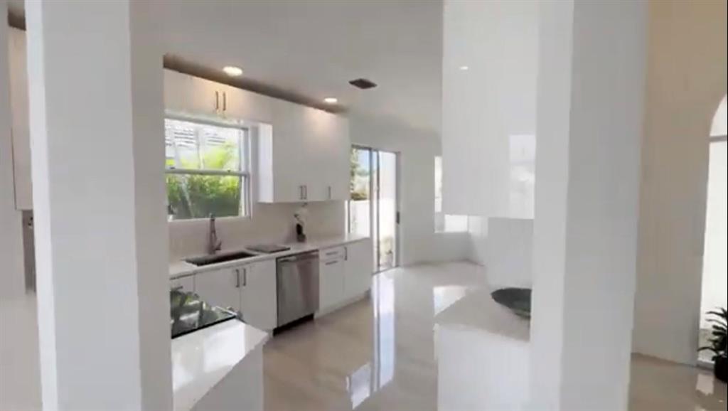 23321 Butterfly Palm Court