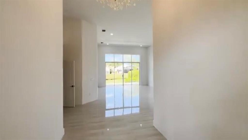 23321 Butterfly Palm Court