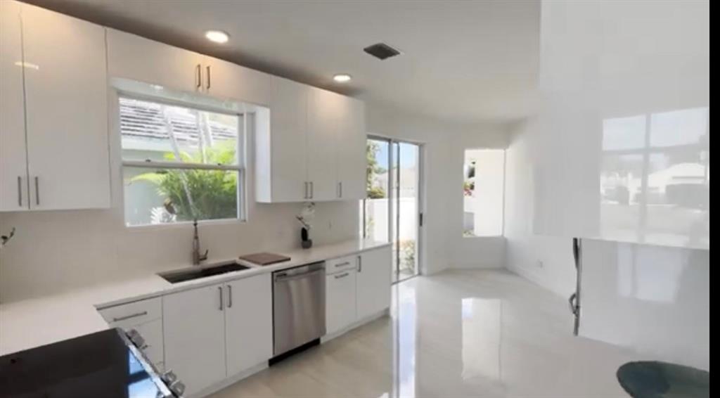 23321 Butterfly Palm Court