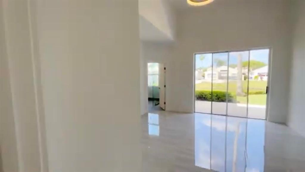 23321 Butterfly Palm Court