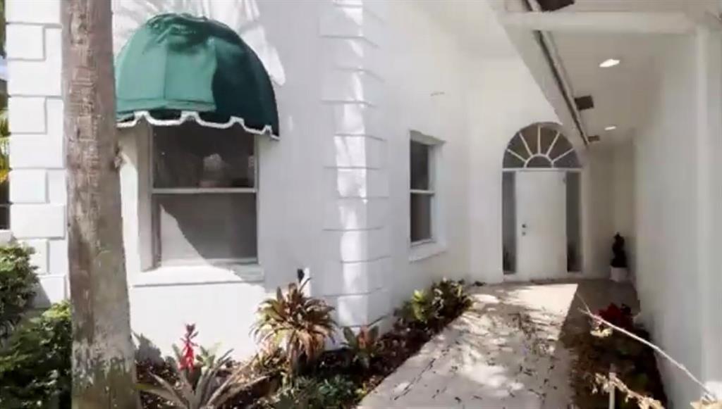 23321 Butterfly Palm Court