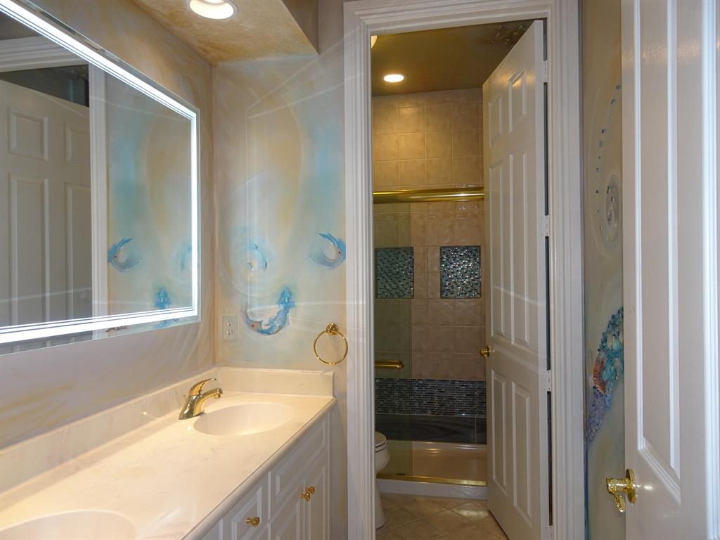 21181 La Vista Circle