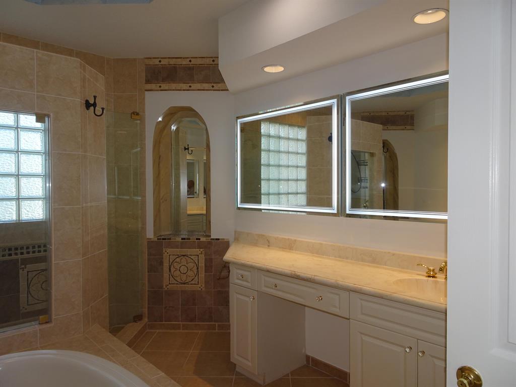 21181 La Vista Circle