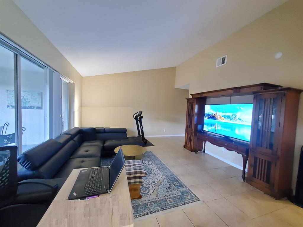 815 Boynton Beach Boulevard Unit: 1-204