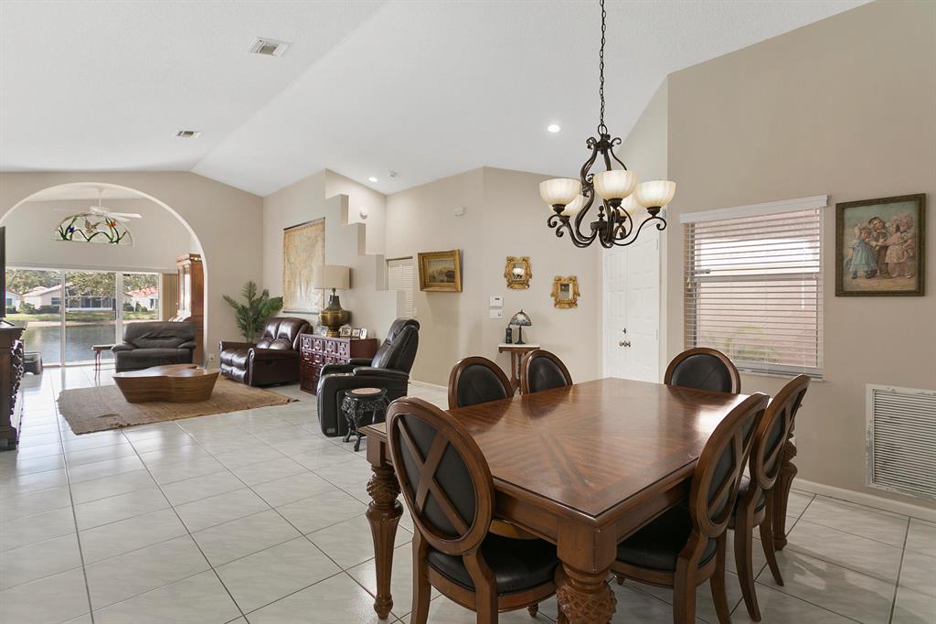 9611 Harbour Lake Circle