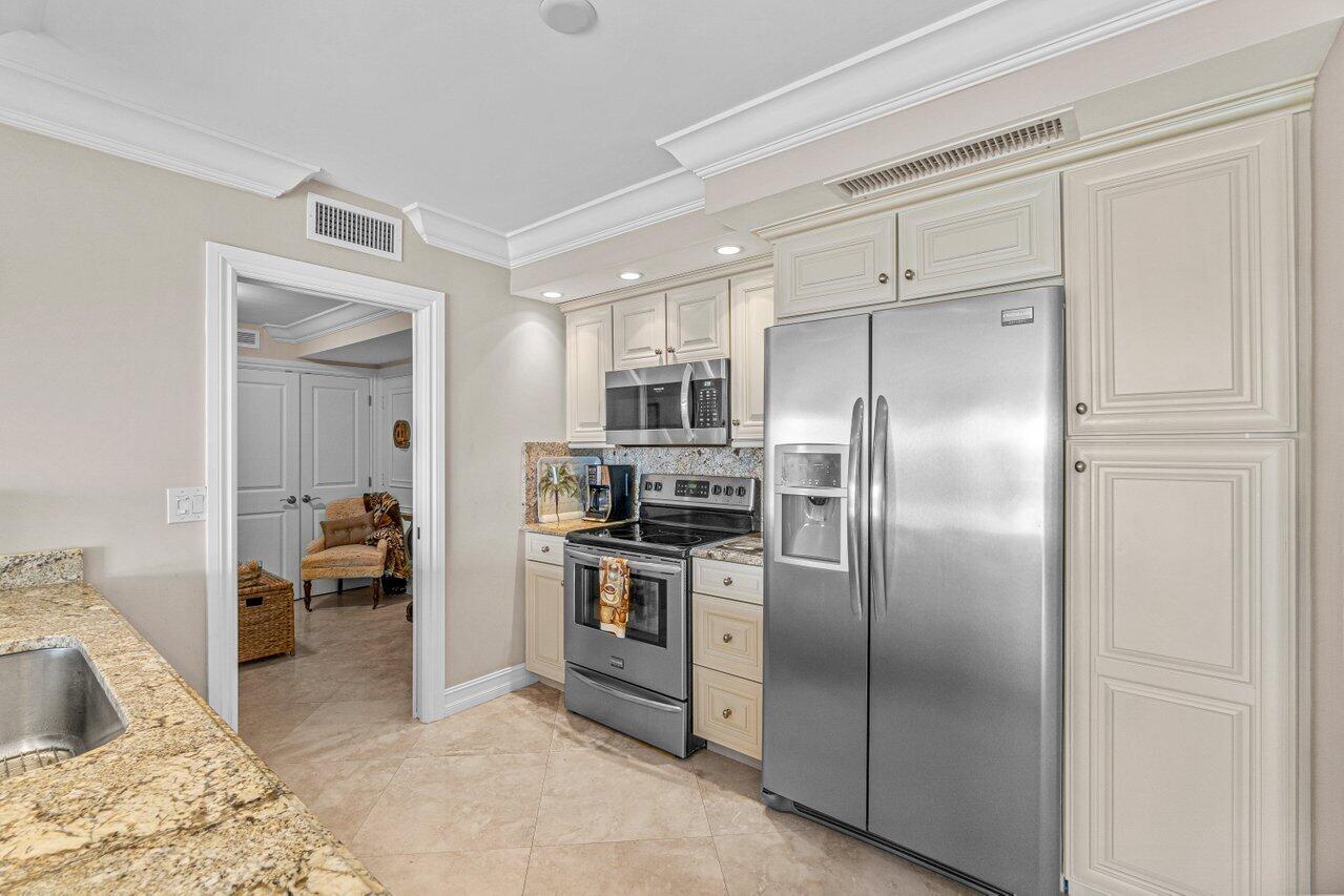 600 S Ocean Boulevard Unit: 1402